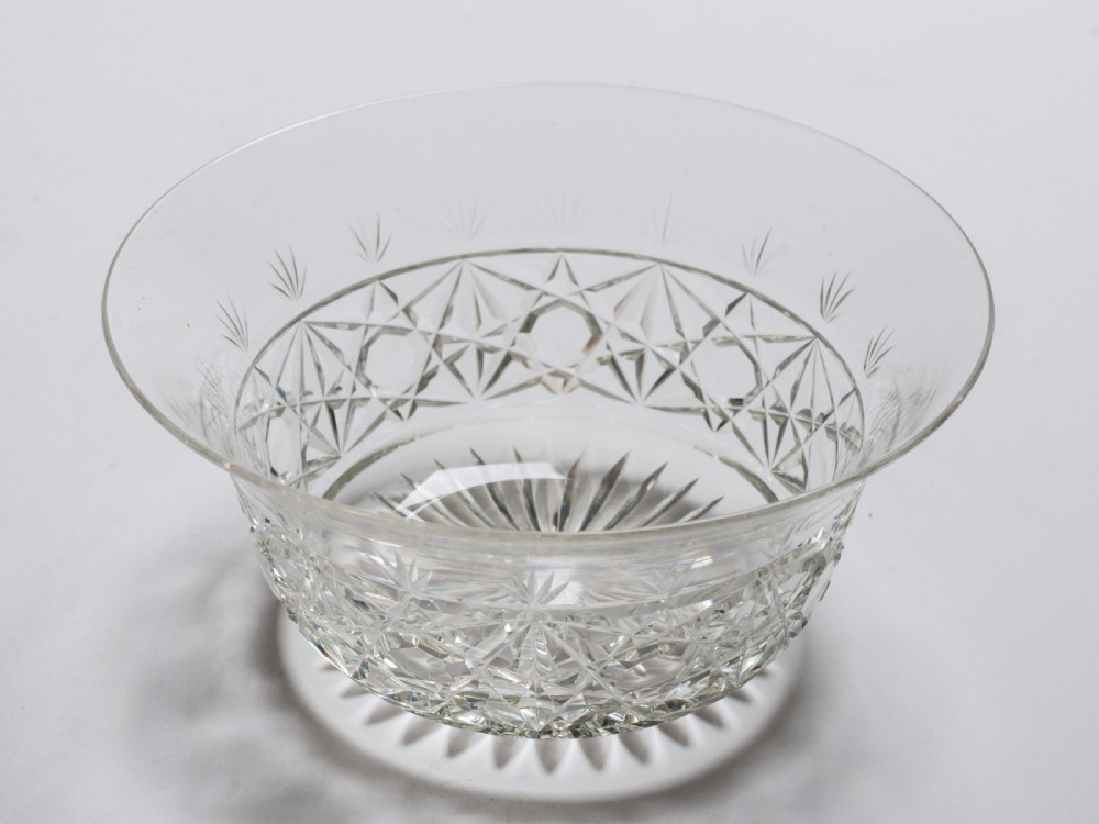 Edwardian Set of 12 Cut Glass Finger Bowls, Circa 1905 View II