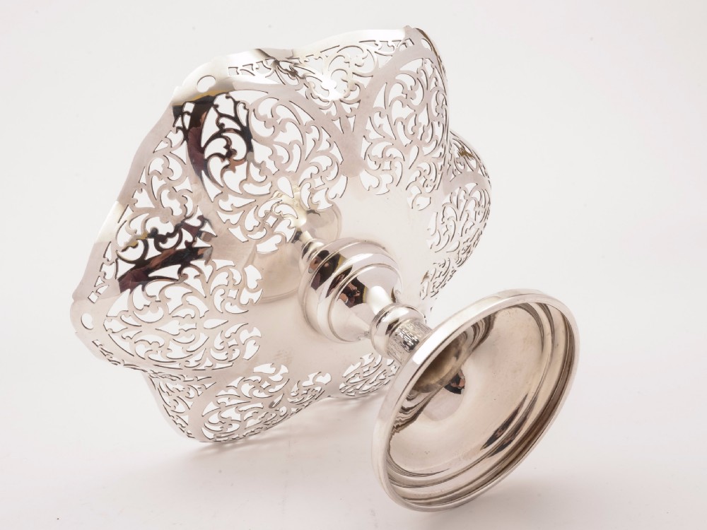 Solid Silver Tazza, Birmingham 1935 View III