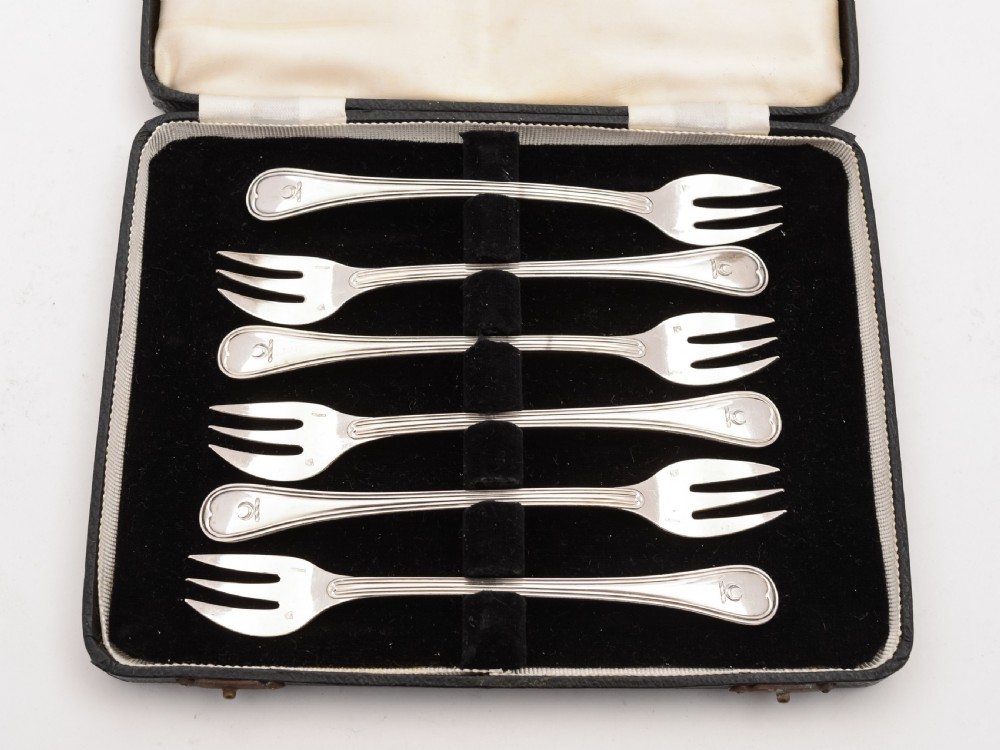 Cased Set of 6 Christofle Oyster Forks, Circa 1900