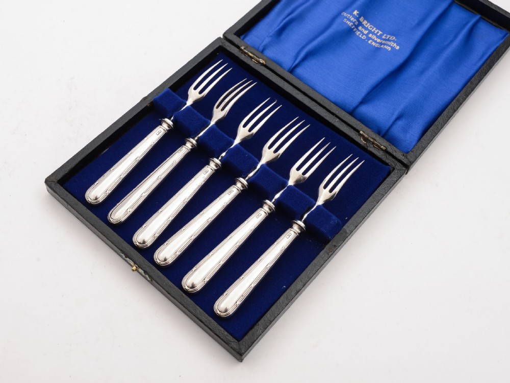 Silver Handled Cake Forks, London 1930 View IV
