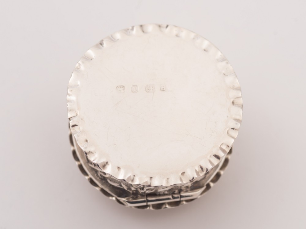 Victorian Silver Pill Box, Birmingham 1897 View III