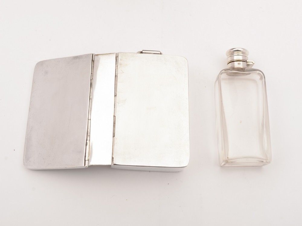 Huntsman's Leather Cased Lunch Set, Circa 1900 View V