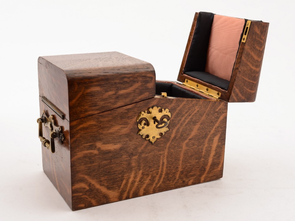 Gorgeous Edwardian Oak Jewellery Box, Circa 1905 View II