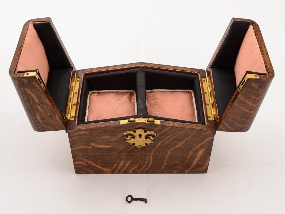 Gorgeous Edwardian Oak Jewellery Box, Circa 1905 View IV