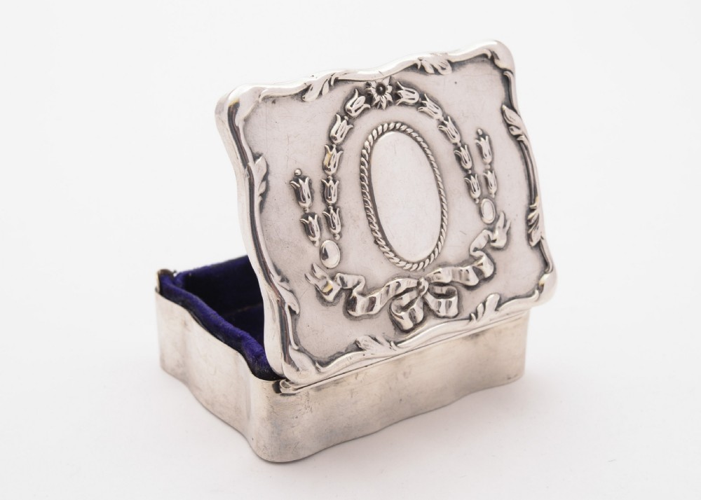 Charming Edwardian Silver Trinket Box, Birmingham 1907 View II