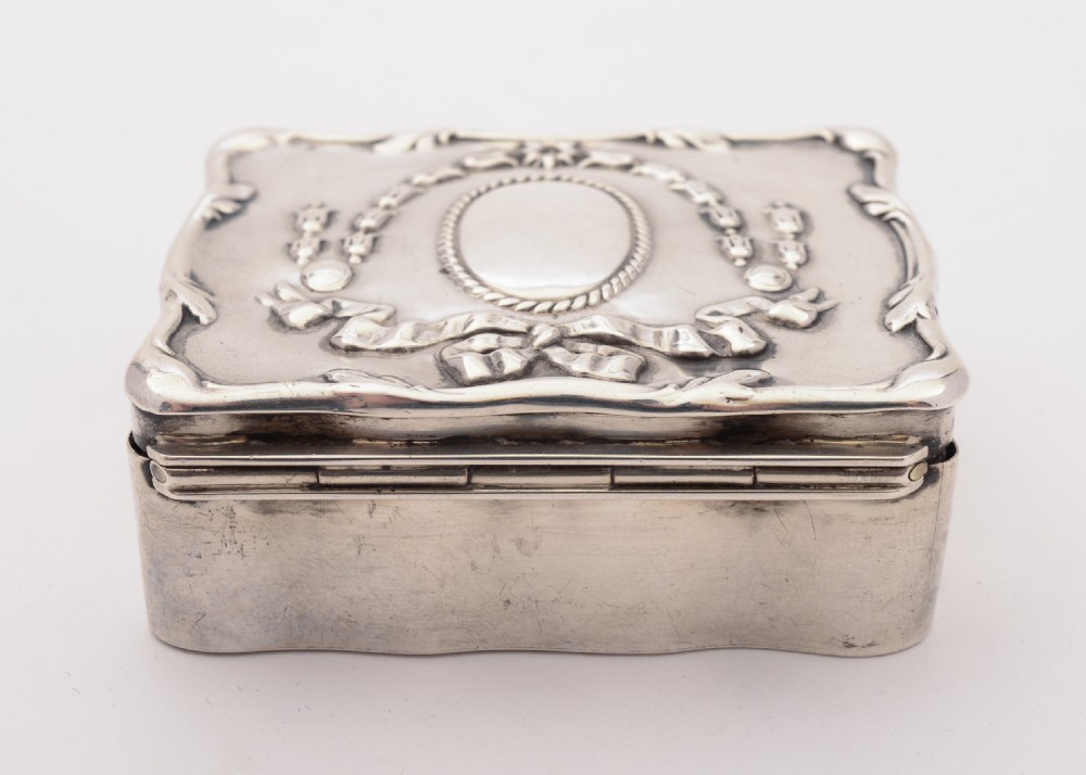 Charming Edwardian Silver Trinket Box, Birmingham 1907 View IV
