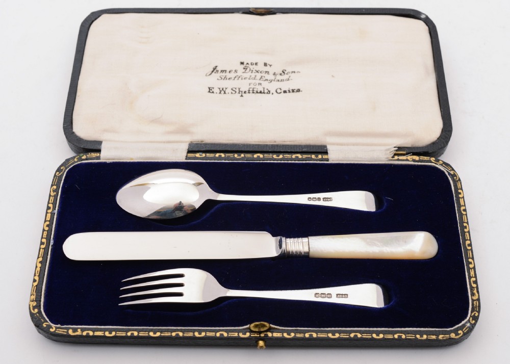 Lovely Cased Silver Christening Set Sheffield 1925 View III