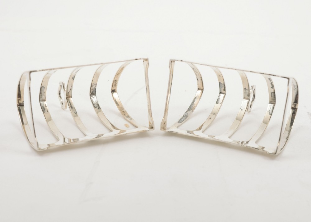 A Nice pair of Silver Toast racks - Sheffield 1940 View III