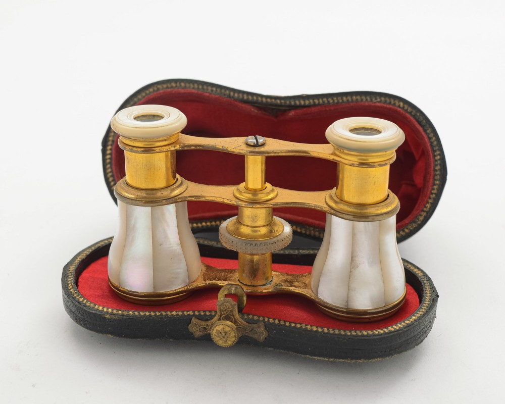 A Nice Pair of Edwardian Mother Of Pearl Opera Glasses - circa 1905
