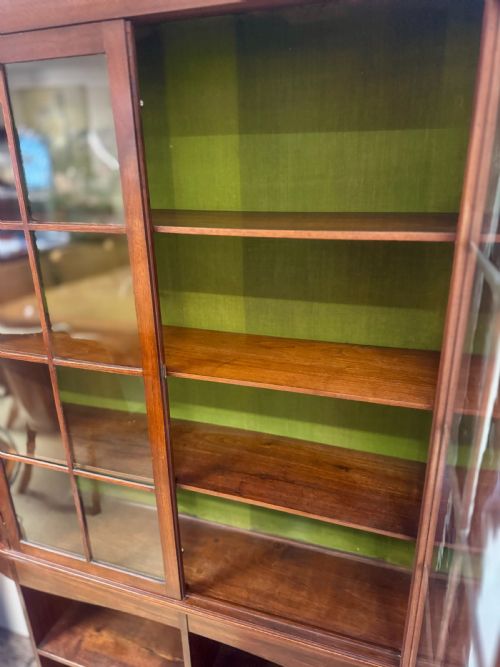 ARTS AND CRAFTS MOVEMENT WALNUT BOOKCASE - ADDITIONAL PHOTO 3