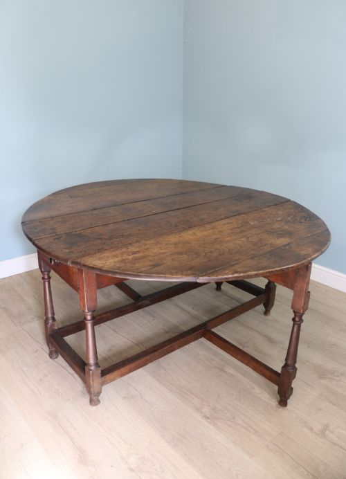 18th Century Oak Drop Leaf Dining Table