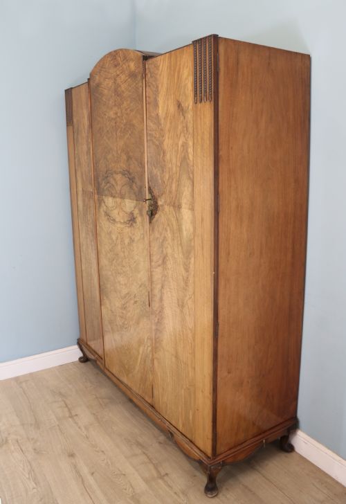 Top Quality Early 20th Century Walnut Veneered Wardrobe with Art Deco Influences in the Design.