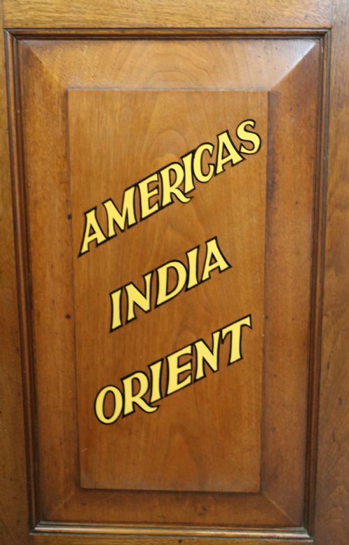 THIS LOVELY LATE 19TH CENTURY AMERICAN WALNUT BOOKCASE CABINET - ADDITIONAL PHOTO 17
