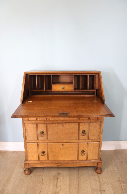 1930s Oak Bureau