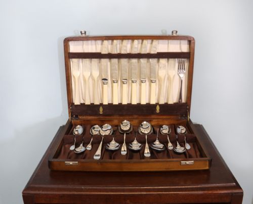 A Lovely Six-person Canteen of Silver Plated and Steel Cutlery.