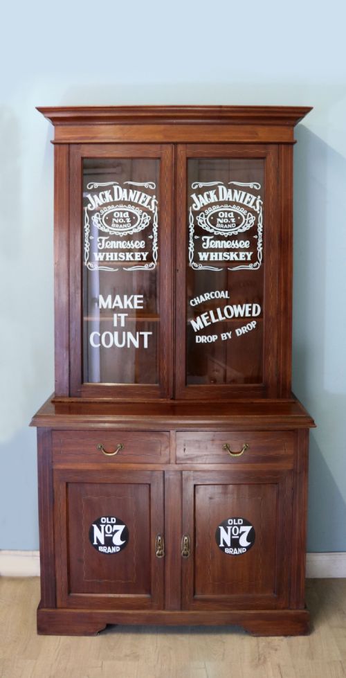 A QUALITY LATE VICTORIAN BOOKCASE CABINET WITH A MODERN TWIST