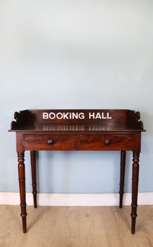 A Lovely Mahogany Side Table.
