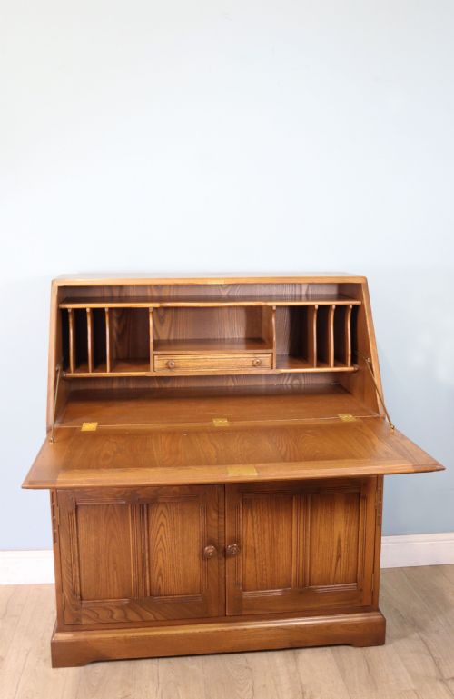 A Lovely Piece of Modern Ercol Light Elm Bureau.