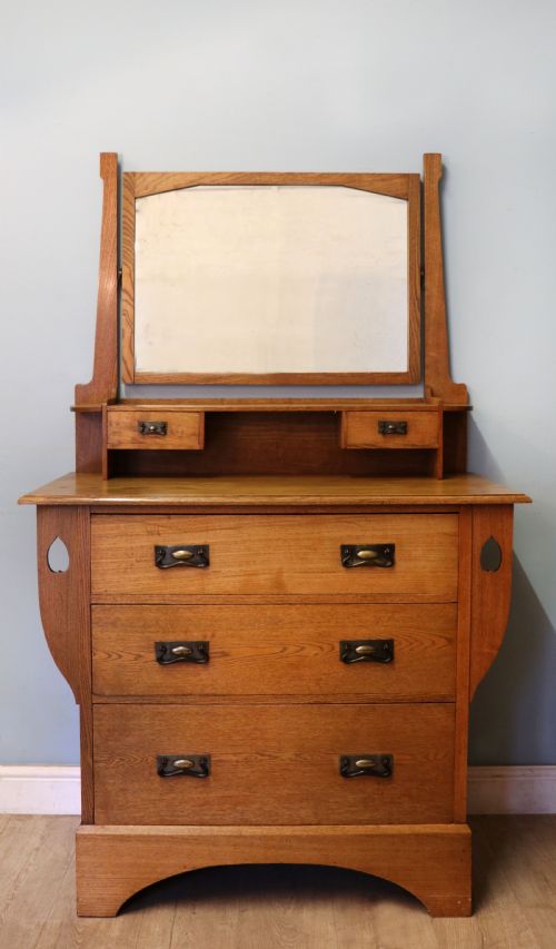 A Lovely Late 19th Century Light Oak Dressing Chest