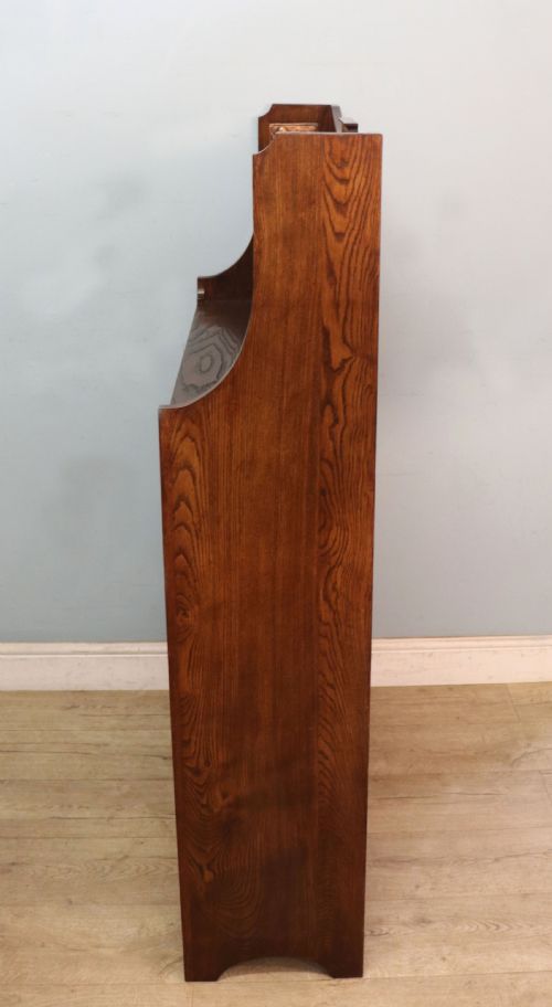A LOVELY EARLY 20TH CENTURY OAK OPEN FRONT BOOKCASE BEAR THE SIGNATURE OF ALBERT GILLES A RENOWNED FRENCH COPPERSMITH - ADDITIONAL PHOTO 7