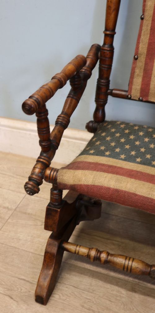 AN ABSOLUTELY LOVELY CHARMING LATE 19TH CENTURY AMERICAN CHILDS ROCKING CHAIR - ADDITIONAL PHOTO 14