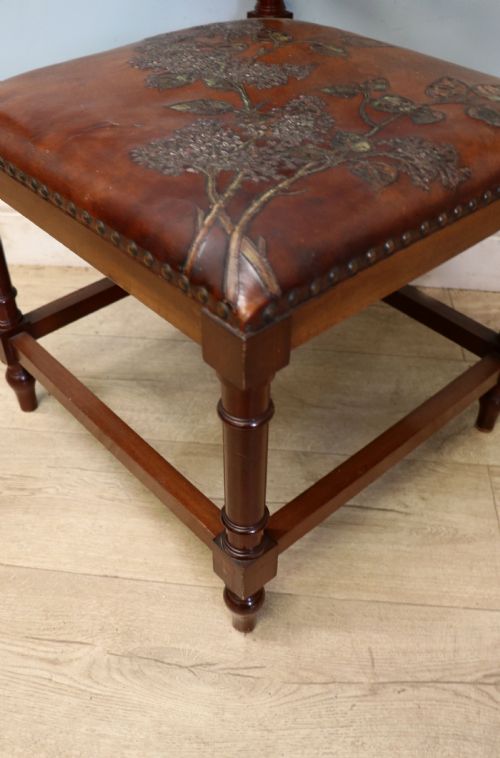 A LOVELY UNUSUAL LATE VICTORIAN CORNER CHAIR - ADDITIONAL PHOTO 23
