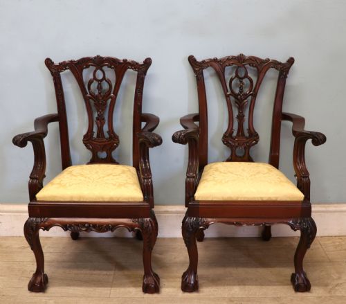 AN ABSOLUTELY CHARMING PAIR OF NICE QUALITY GEORGIAN REVIVAL STYLE CHILDRENS OPEN ARM OR CARVER CHAIRS - ADDITIONAL PHOTO 1
