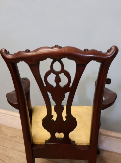 AN ABSOLUTELY CHARMING PAIR OF NICE QUALITY GEORGIAN REVIVAL STYLE CHILDRENS OPEN ARM OR CARVER CHAIRS - ADDITIONAL PHOTO 18