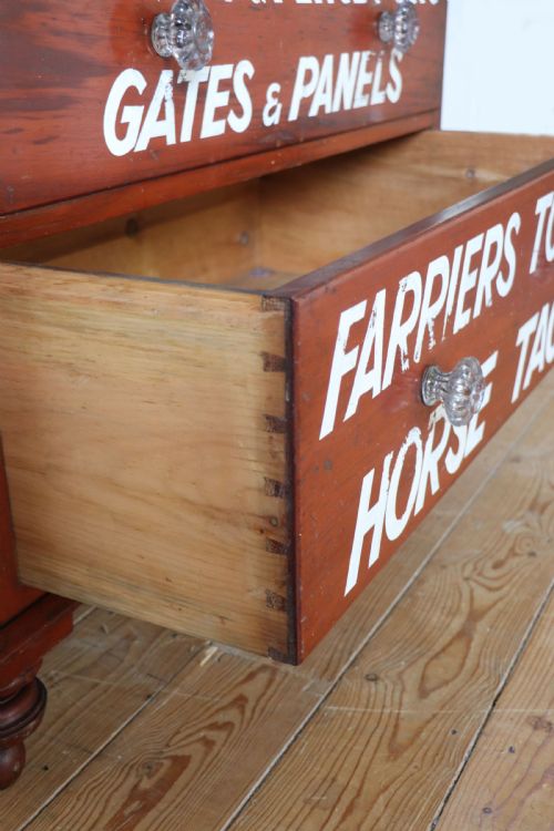 A LOVELY VICTORIAN PAINTED PINE CHEST OF FOUR DRAWERS SIGN WRITTEN FOR THE SMITHS AGRICULTURAL MERCHANTS OF STAFFORD - ADDITIONAL PHOTO 22