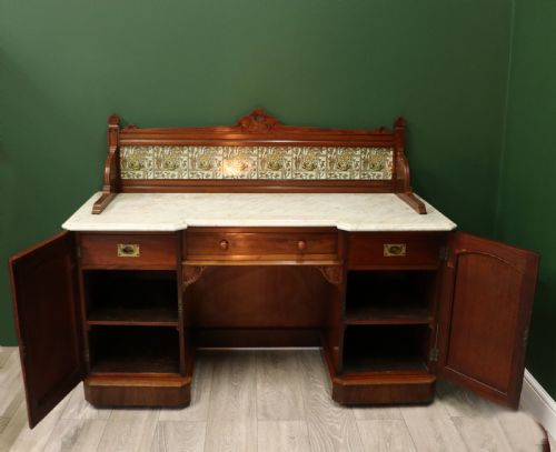 A VICTORIAN WASHSTAND IN THE AESTHETIC STYLE IN IMMACULATE ORIGINAL CONDITION - ADDITIONAL PHOTO 3