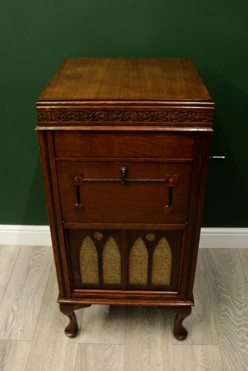 A LOVELY EARLY 20TH CENTURY UPRIGHT PARLOUR GRAMOPHONE BY U PHONE OF LEEDS - ADDITIONAL PHOTO 4
