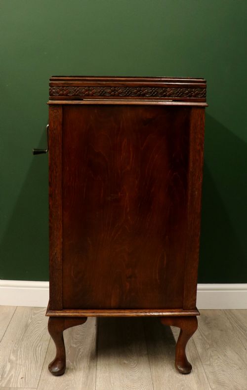 A LOVELY EARLY 20TH CENTURY UPRIGHT PARLOUR GRAMOPHONE BY U PHONE OF LEEDS - ADDITIONAL PHOTO 8