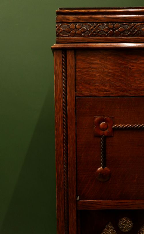 A LOVELY EARLY 20TH CENTURY UPRIGHT PARLOUR GRAMOPHONE BY U PHONE OF LEEDS - ADDITIONAL PHOTO 23