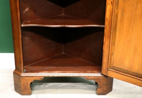 A LOVELY EARLY 20TH CENTURY FLOOR STANDING CORNER CABINET - ADDITIONAL PHOTO 11