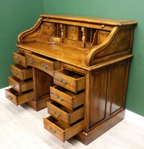 A LOVELY SUPERB QUALITY 20TH CENTURY SOLID OAK ROLL TOP DESK - ADDITIONAL PHOTO 4