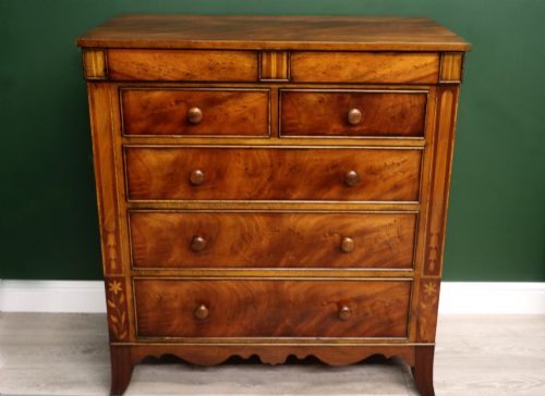 A LOVELY DIMINUTIVE MID VICTORIAN MAHOGANY CHEST OF DRAWERS - ADDITIONAL PHOTO 1