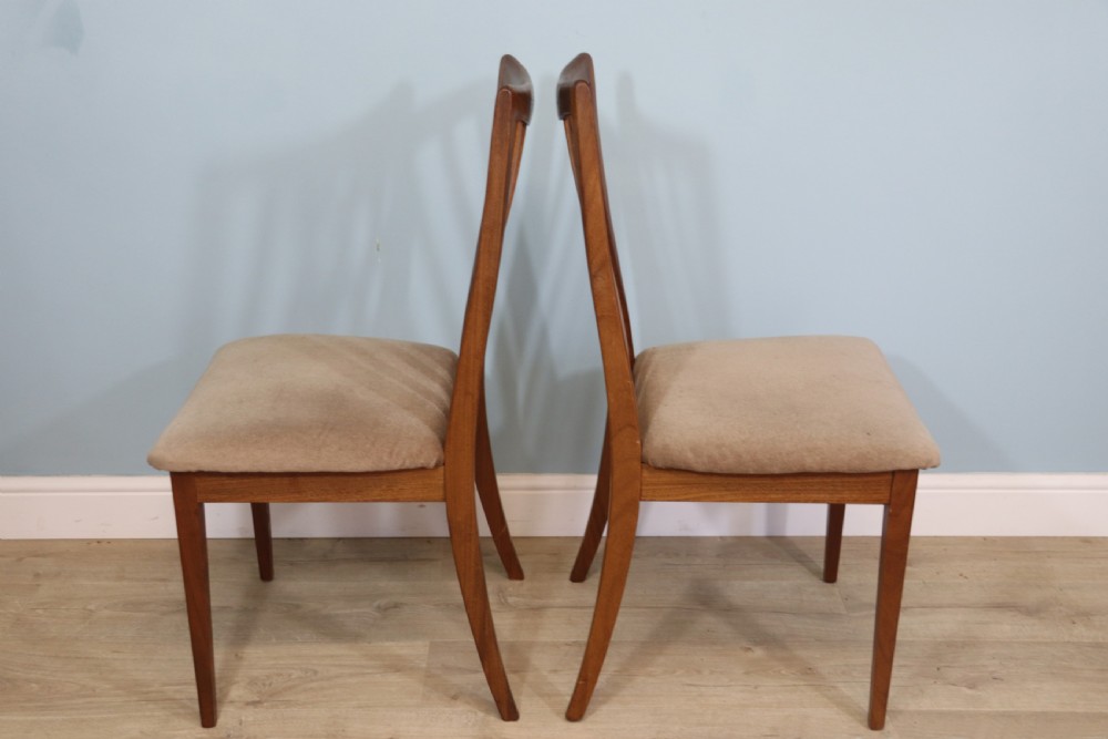 G Plan Table & 6 Chairs From The Renowned High Wycombe Based Furniture Manufacturer Ebenezer Gomme. View XI