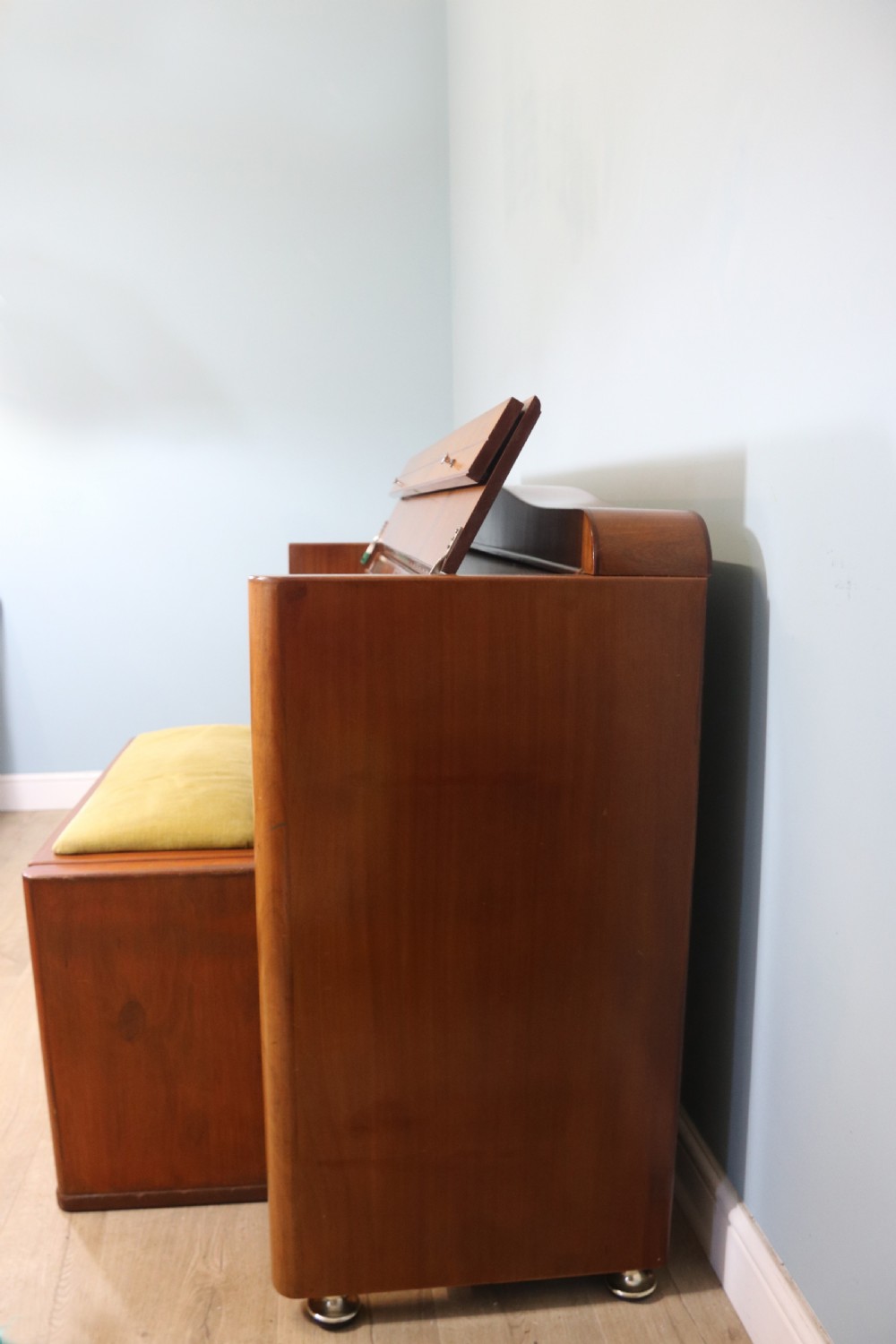 stylish Eavestaff mini piano and stool View V