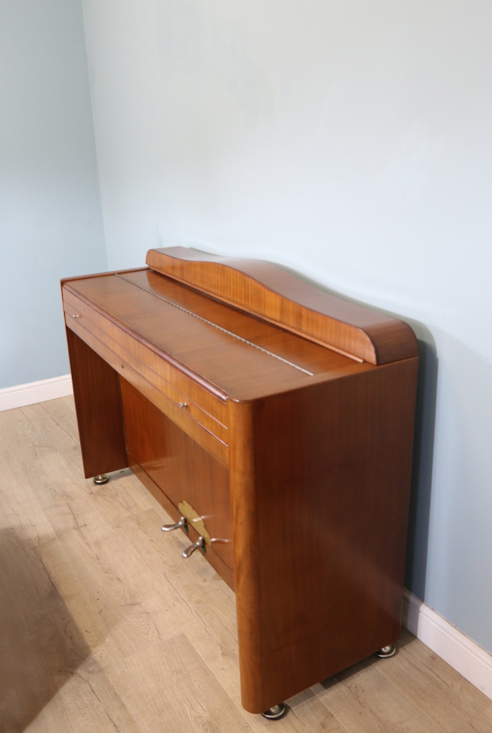 stylish Eavestaff mini piano and stool View VII