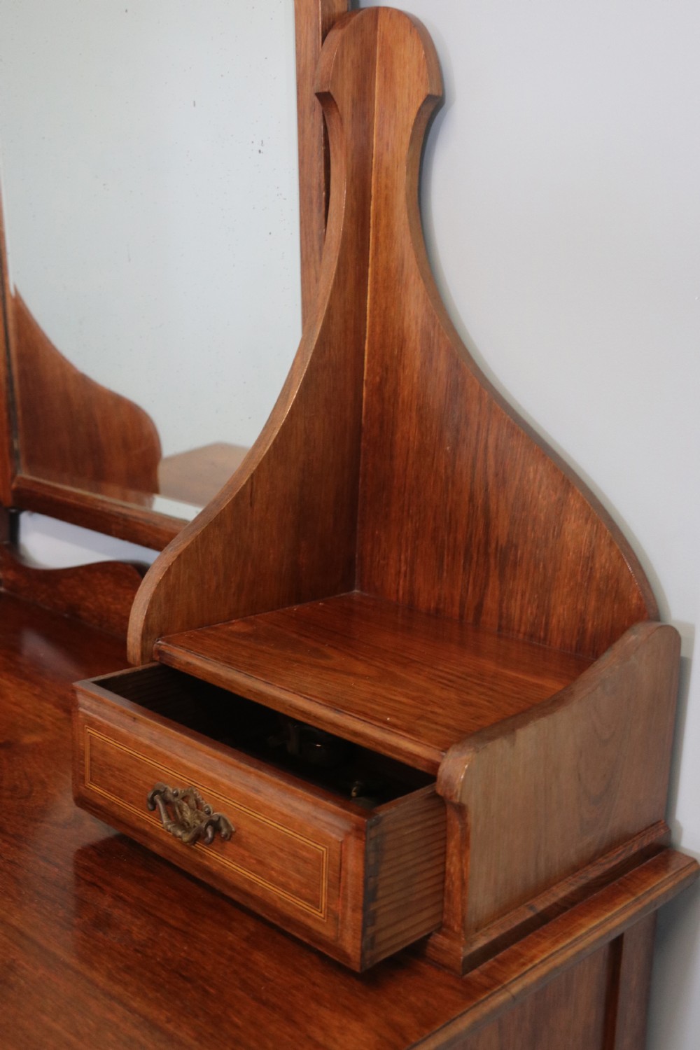  A lovely quality Edwardian solid mahogany and walnut line inlaid dressing chest View IV