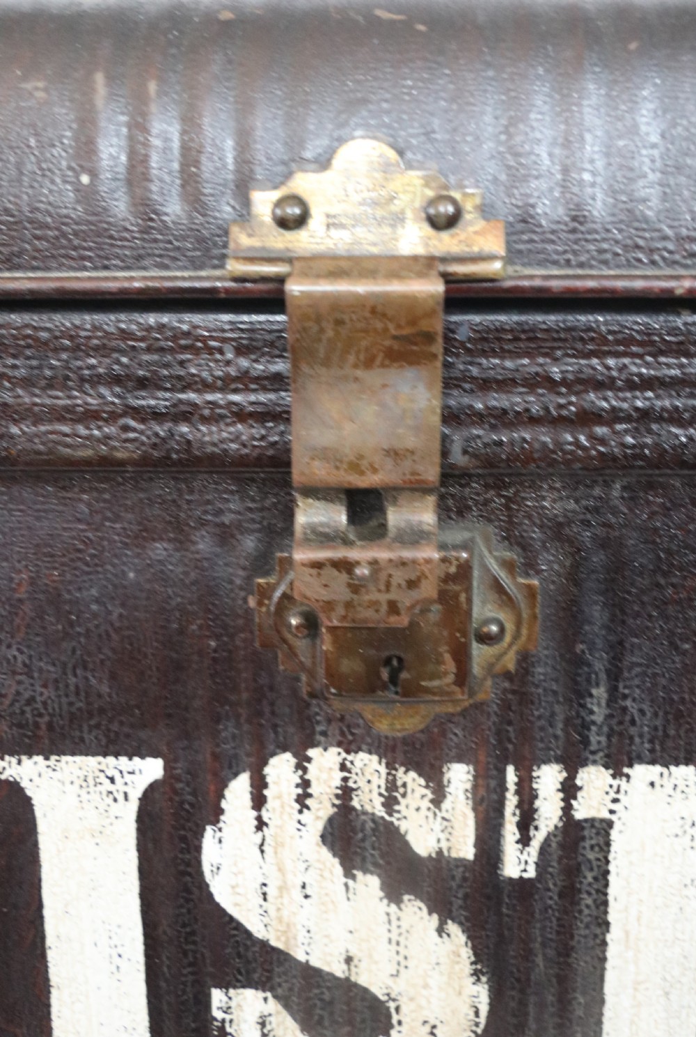 Bristol I.K.B trunk  View II