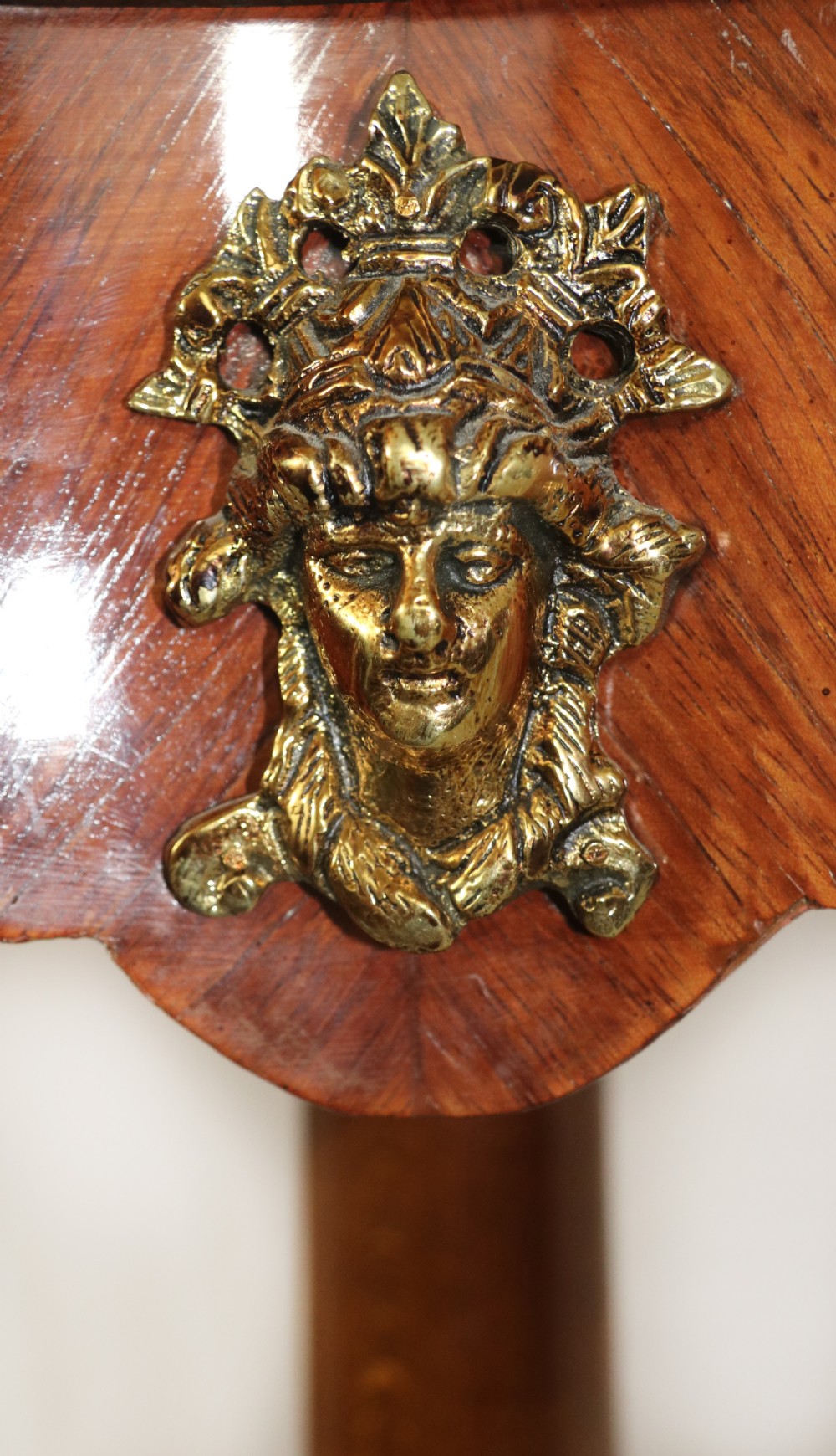 A lovely continental style table with a hexagram top View V