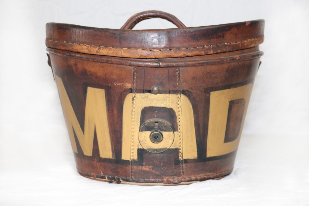 Mad hatter case View IV