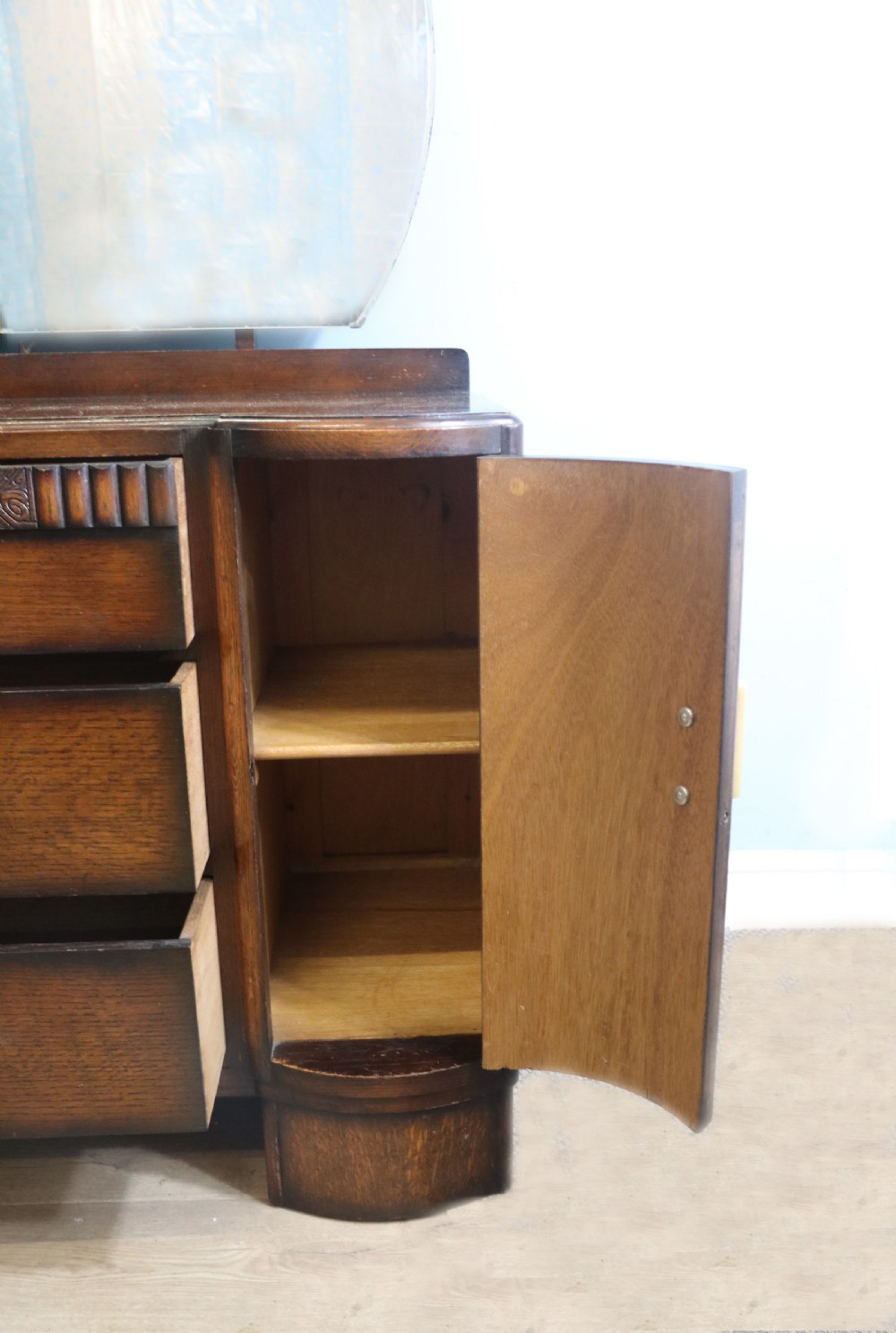 A lovely & unusual oak veneered 1930’s three-piece View XX