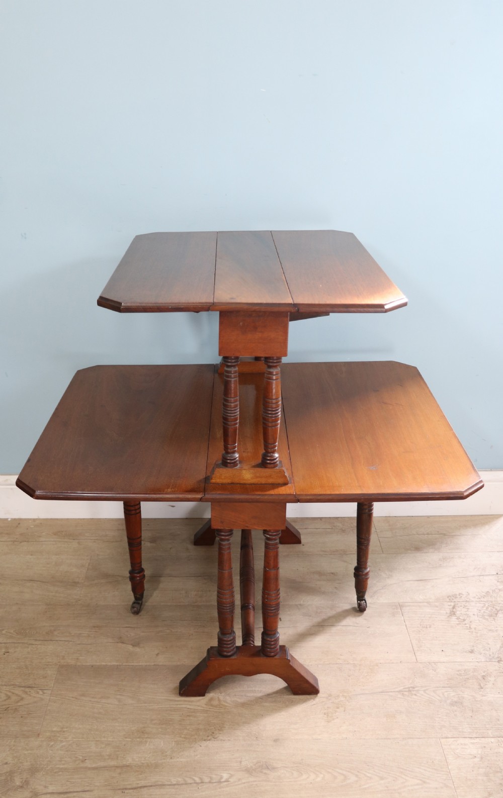 A Classic Antique! An excellent late Victorian, unusual two -tier mahogany Sutherland table View II