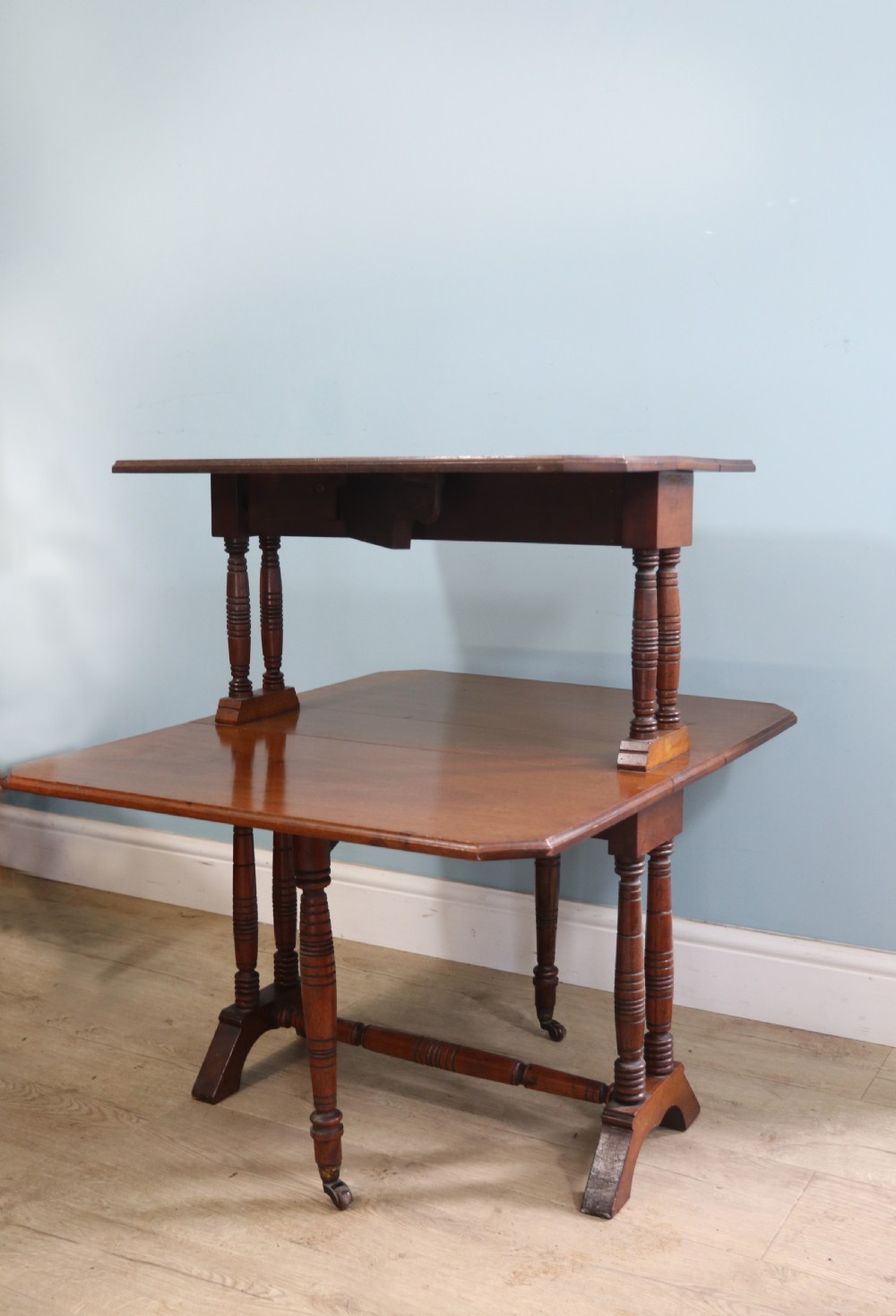 A Classic Antique! An excellent late Victorian, unusual two -tier mahogany Sutherland table View V