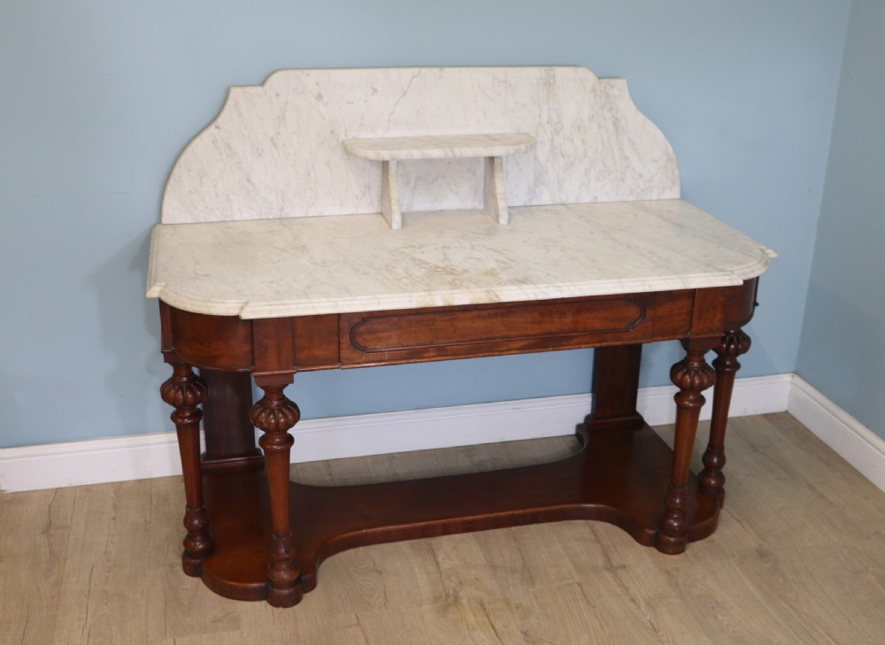 A lovely top quality Victorian Duchess washstand View IV