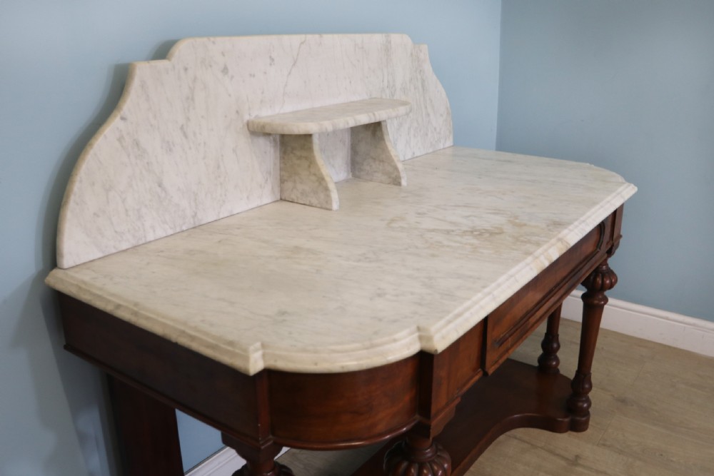 A lovely top quality Victorian Duchess washstand View VII