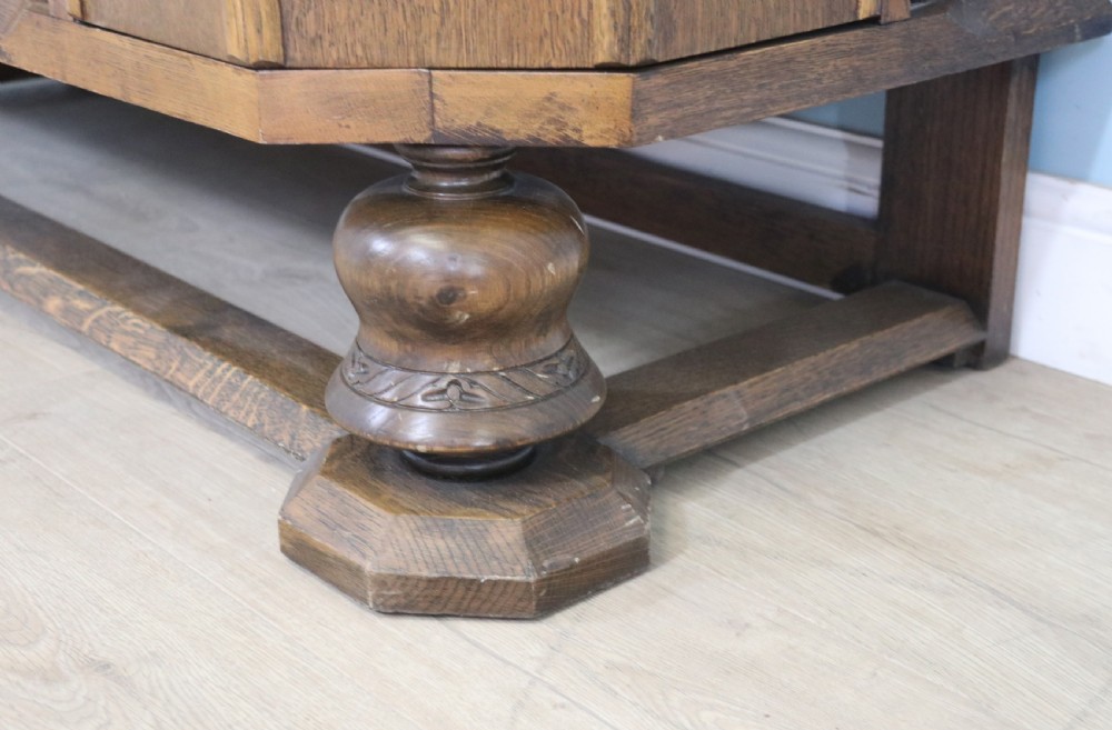 An imposing oak combination drinks cabinet and sideboard View XVIII