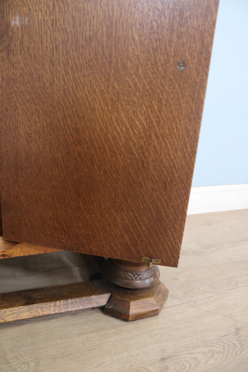 An imposing oak combination drinks cabinet and sideboard View XXIV